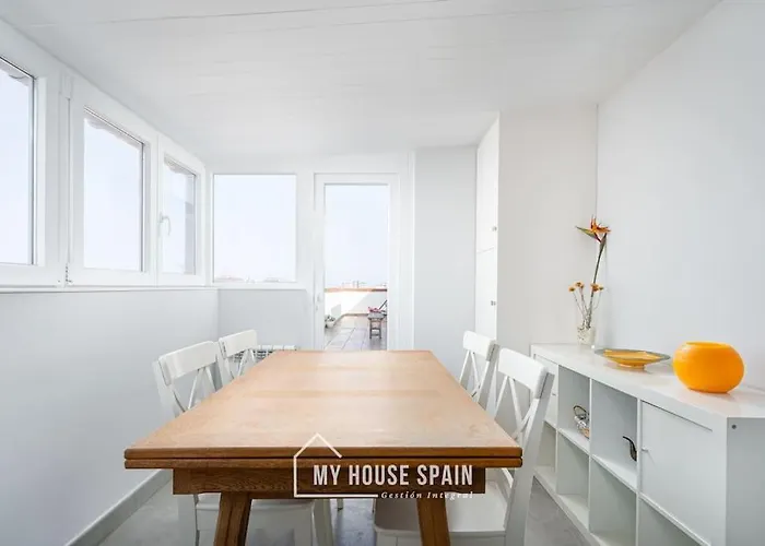 Myhousespain - Atico Con Gran Terraza En Gijón