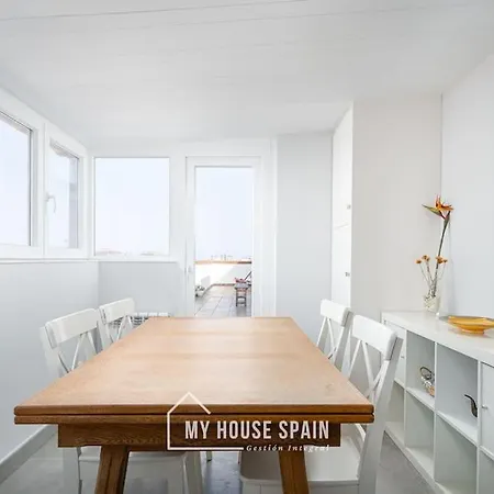Myhousespain - Atico Con Gran Terraza En Gijon